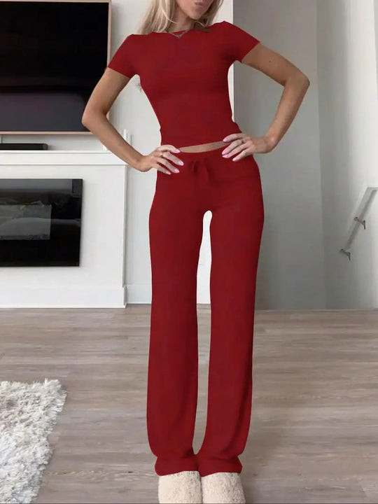 Damen lässiges Lounge-Set mit figurbetontem Oberteil und bequemer Hose EB