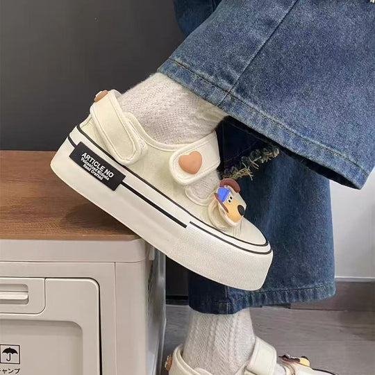 Damen Spielend inspirierte Sneakers mit strapazierfähigem Obermaterial und praktischem Klettverschluss EB