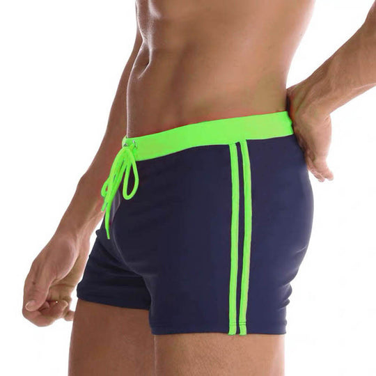 Herren Bade-Shorts mit peppigen Kontrastelementen EB