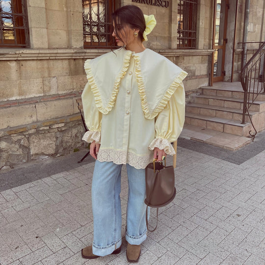Damen Oversize Bluse mit Rüschendetails und Spitzenbesatz EB