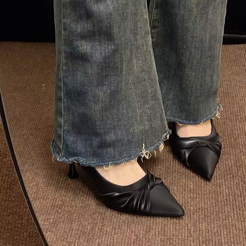 Damen Elegante Slingpumps mit asymmetrischem Detail und schmalem Absatz EB