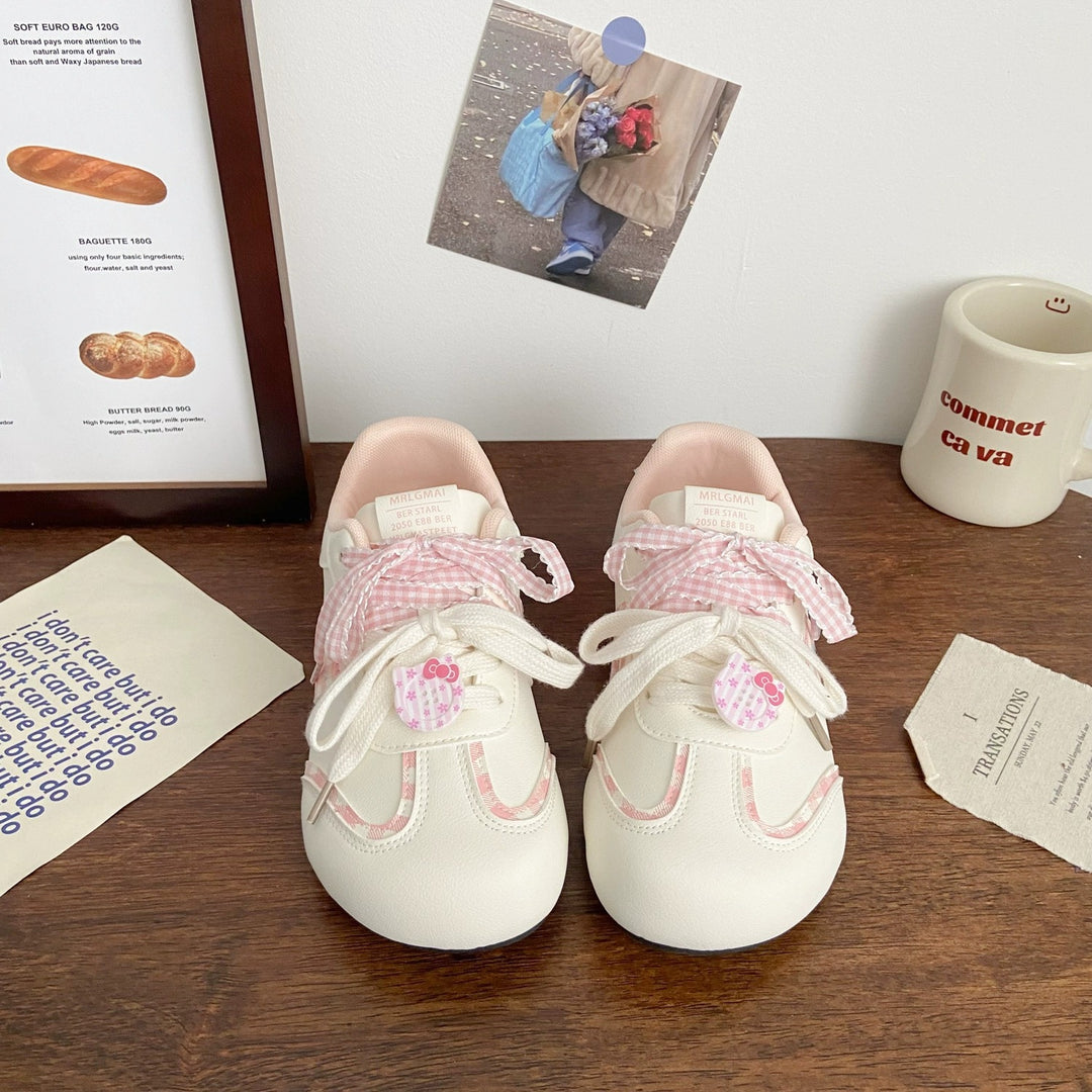 Damen Verspielte Sneakers mit dekorativen Schleifen und tierischen Applikationen EB