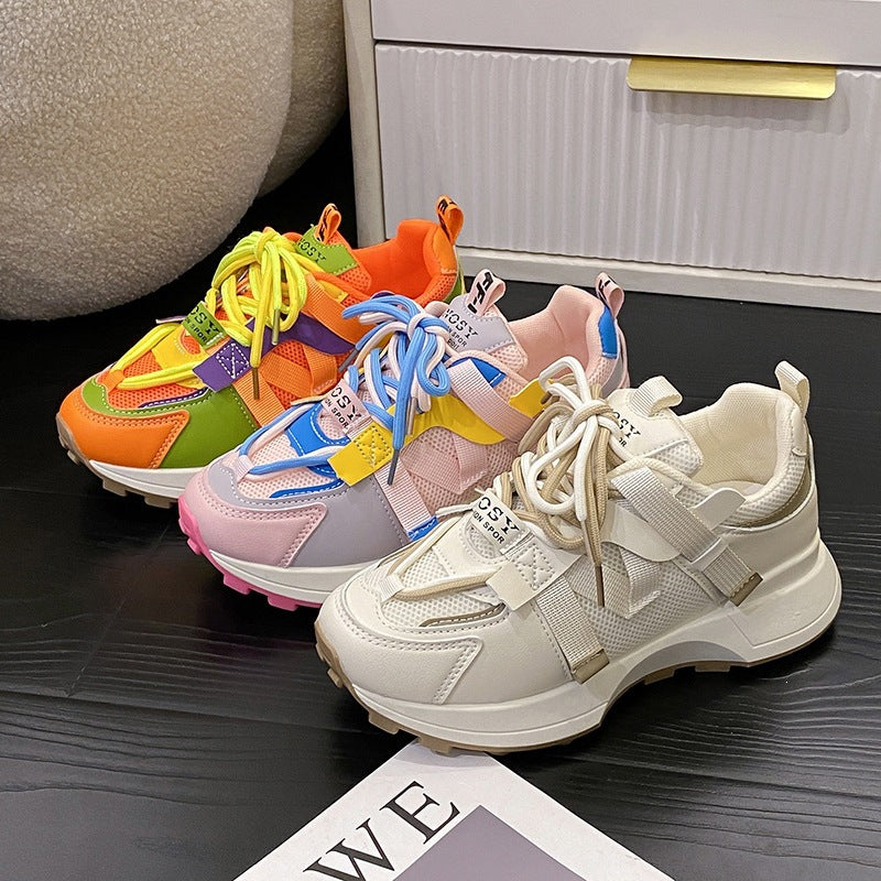 Damen Chunky-Plateau-Sneaker mit atmungsaktivem Mesh und montierten Riemen EB