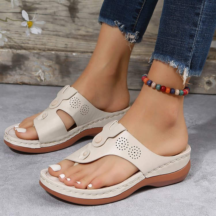 Damen Komfortable Zehentrenner-Sandalen mit ergonomischem Fußbett und modischen Akzenten EB