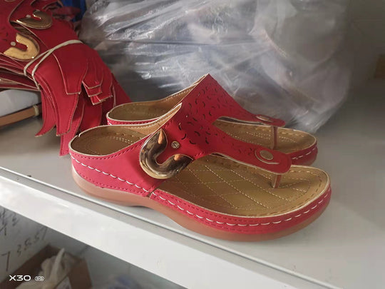 Damen Zehentrennersandalen mit modischem Riemendesign und komfortabler Fußbettung EB
