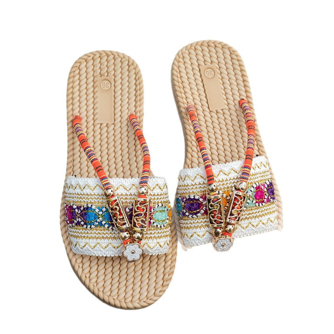 Damen Strandsandalen mit kunstvollem Handwerksdesign EB