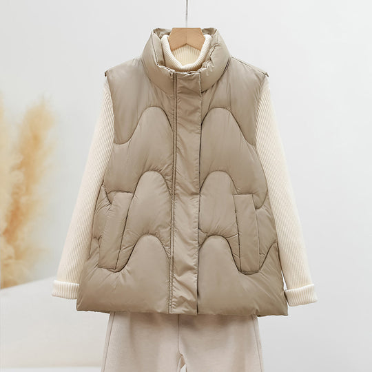 Damen nan ärmellose Steppweste mit hohem Polokragen und ergonomischer Bogensteppung EB