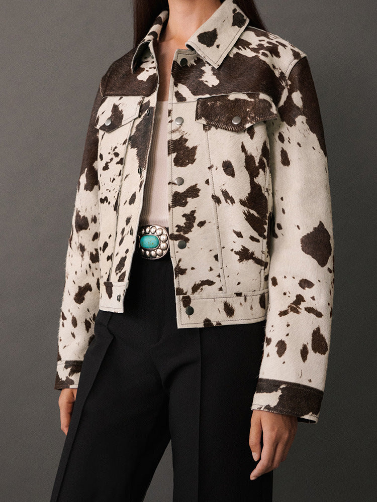 Damen Steppjacke im Cowprint Design mit klassischem Schnitt EB