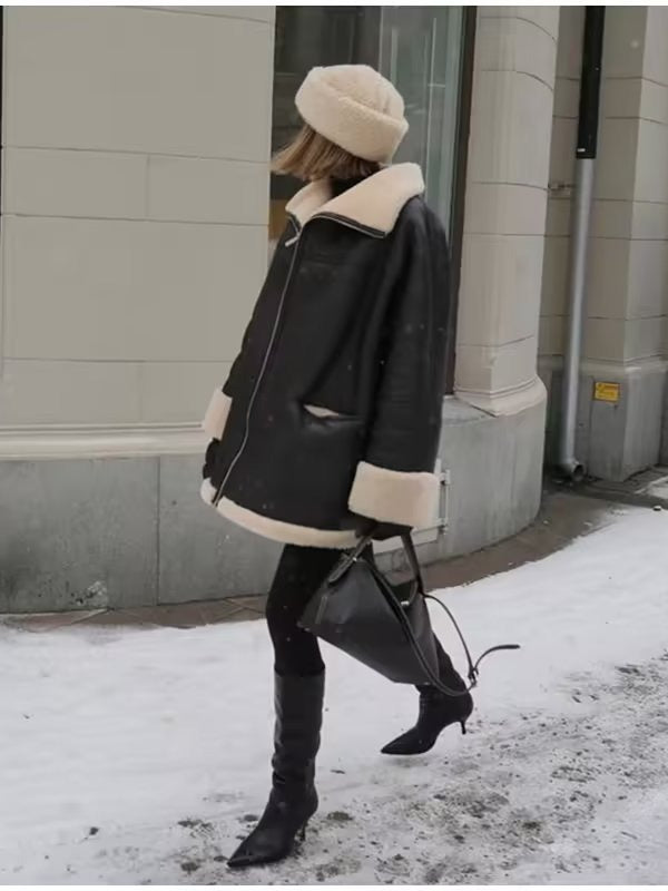 Damen Kunstlederjacke mit kuscheligem Innenfutter und hohem Kragen EB