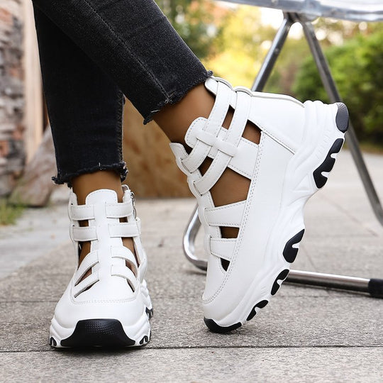 Damen Sportliche Sneakers im modernen Schnitt mit atmungsaktiver Oberflächenstruktur und rutschfester Sohle EB