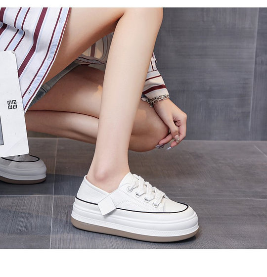 Damen Sportliche Sneakers im modernen Low-Top Design mit strapazierfähiger Sohle EB