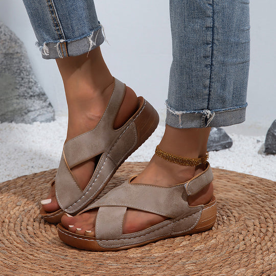 Damen Bequeme Sandalen mit Cross-Over-Riemen und Komfortsohle EB