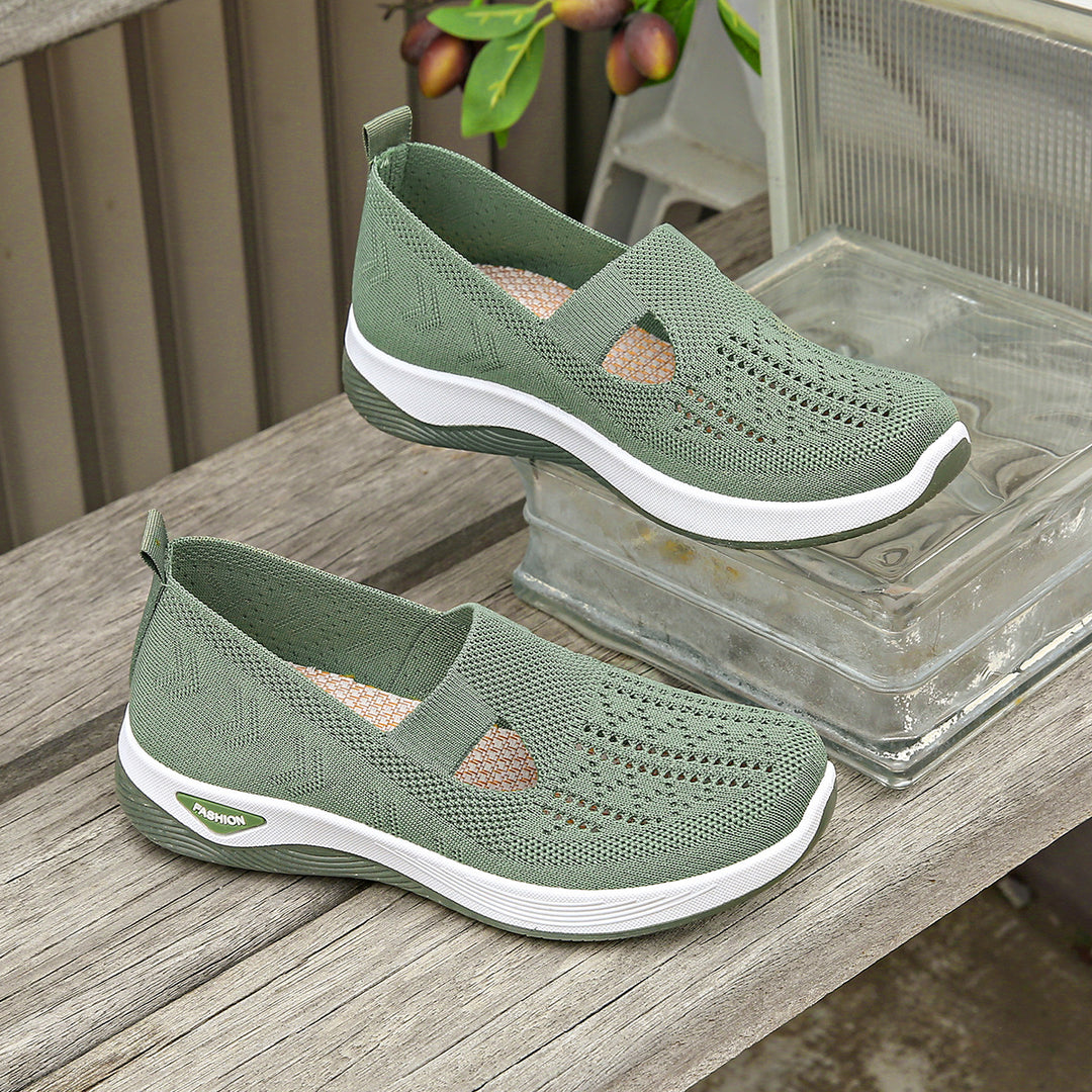 Damen Bequeme Slip-On Sneakers mit atmungsaktiver Netzstruktur EB