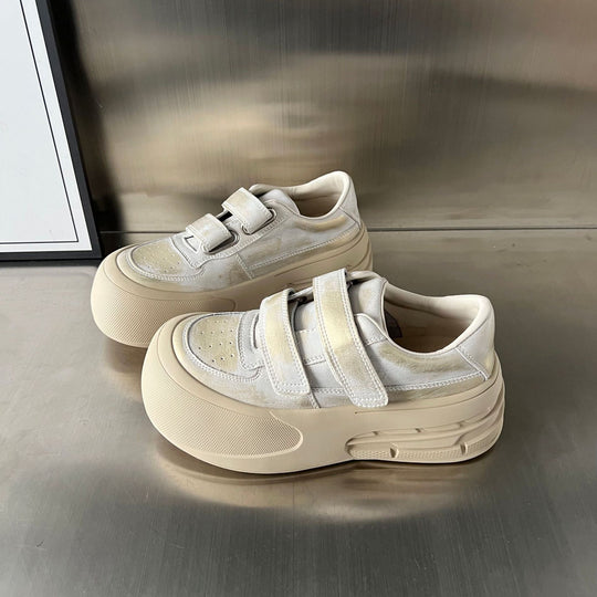 Damen Sportliche Sneakers mit verstellbarem Klettverschluss und luftiger Silhouette EB