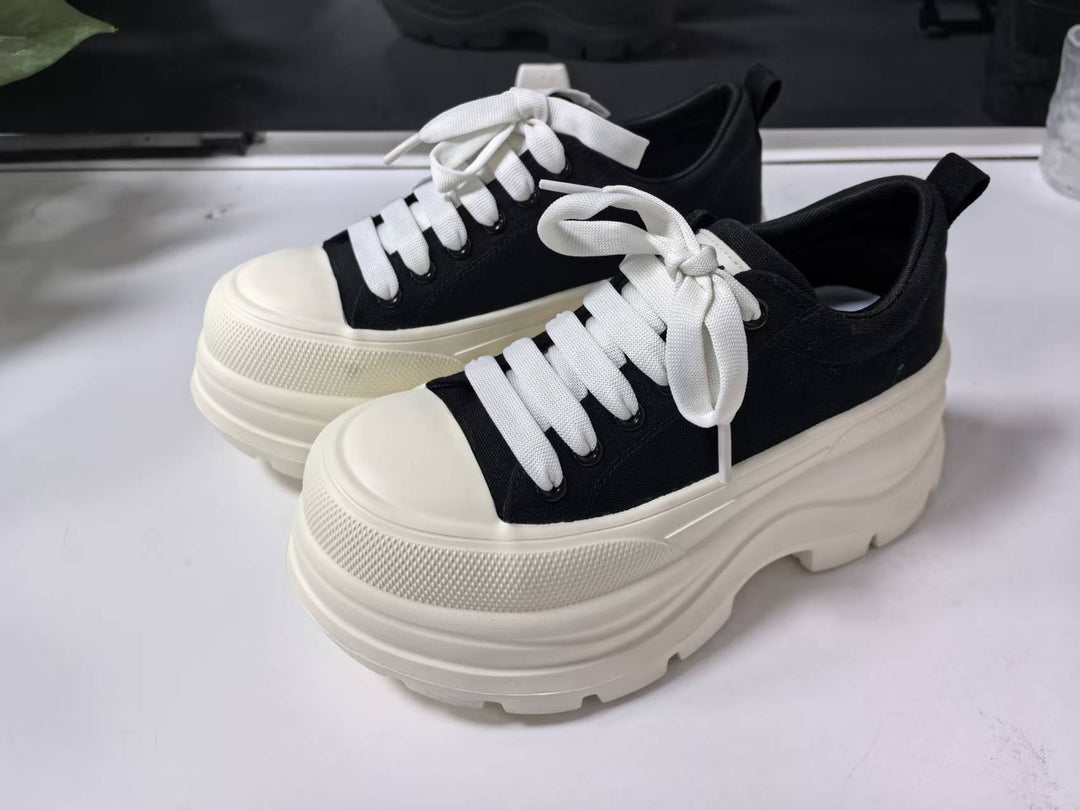 Damen Plattform Sneakers mit Urbanem Design und Bequemer Dämpfung EB
