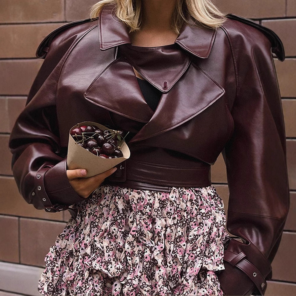 Damen Kunstlederjacke im Oversized-Design mit Riemen und neuen Details EB