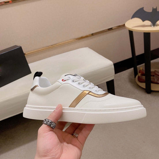 Damen Sportliche Sneaker mit modernem Design und eleganter Lederoberfläche EB
