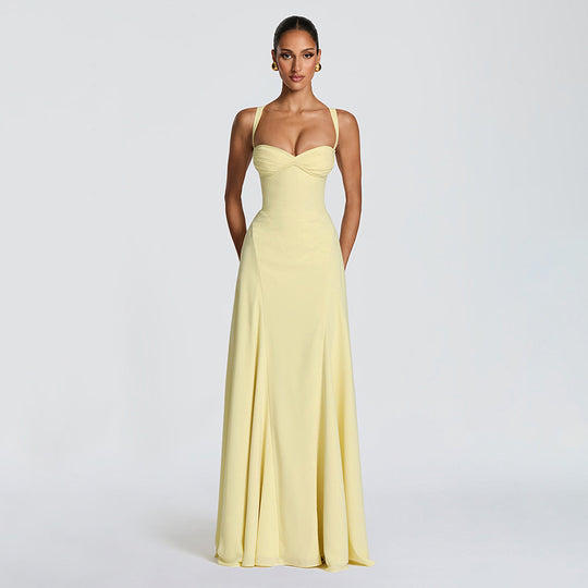 Damen Elegantes und figurbetontes Abendkleid mit drapierten Cups EB