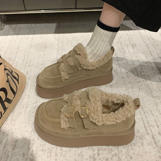 Damen Plüsch Sneaker mit breiten Riemen und dämpfender Sohle EB
