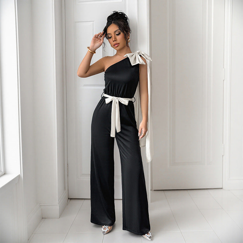 Damen eleganter Jumpsuit mit asymmetrischem Ausschnitt und dekorativem Taillengürtel EB