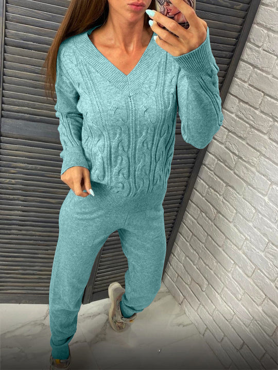 Damen gemütlicher Strickanzug mit V-Ausschnitt und Zopfdesign EB