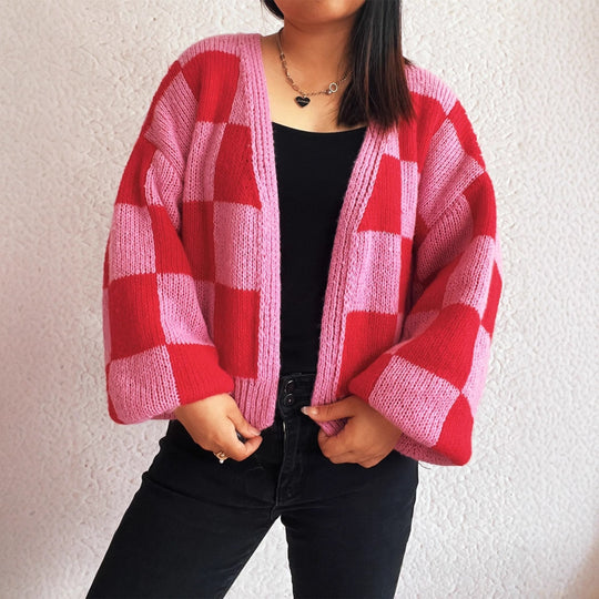 Damen lässige Strickjacke mit Karomuster und voluminösen Ärmeln EB