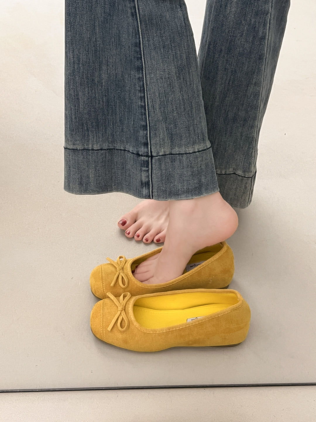 Damen Ballerinas mit zarter Schleifenapplikation und weichem Veloursleder EB