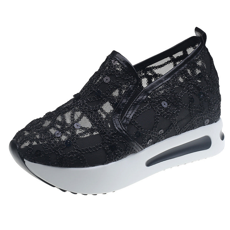 Damen Elegante Keil-Slipper mit transparentem Mesh, Paillettenstickerei und dämpfender Plateau-Sohle EB