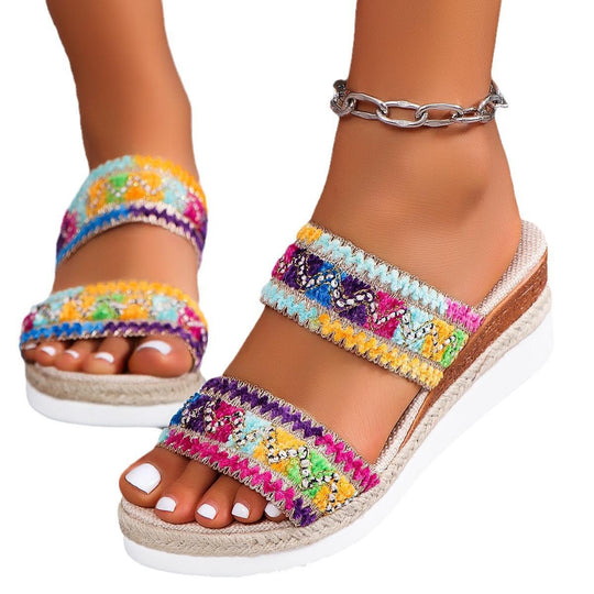 Damen Komfortable Wedge-Sandalen mit geschmackvoller Dekoration EB
