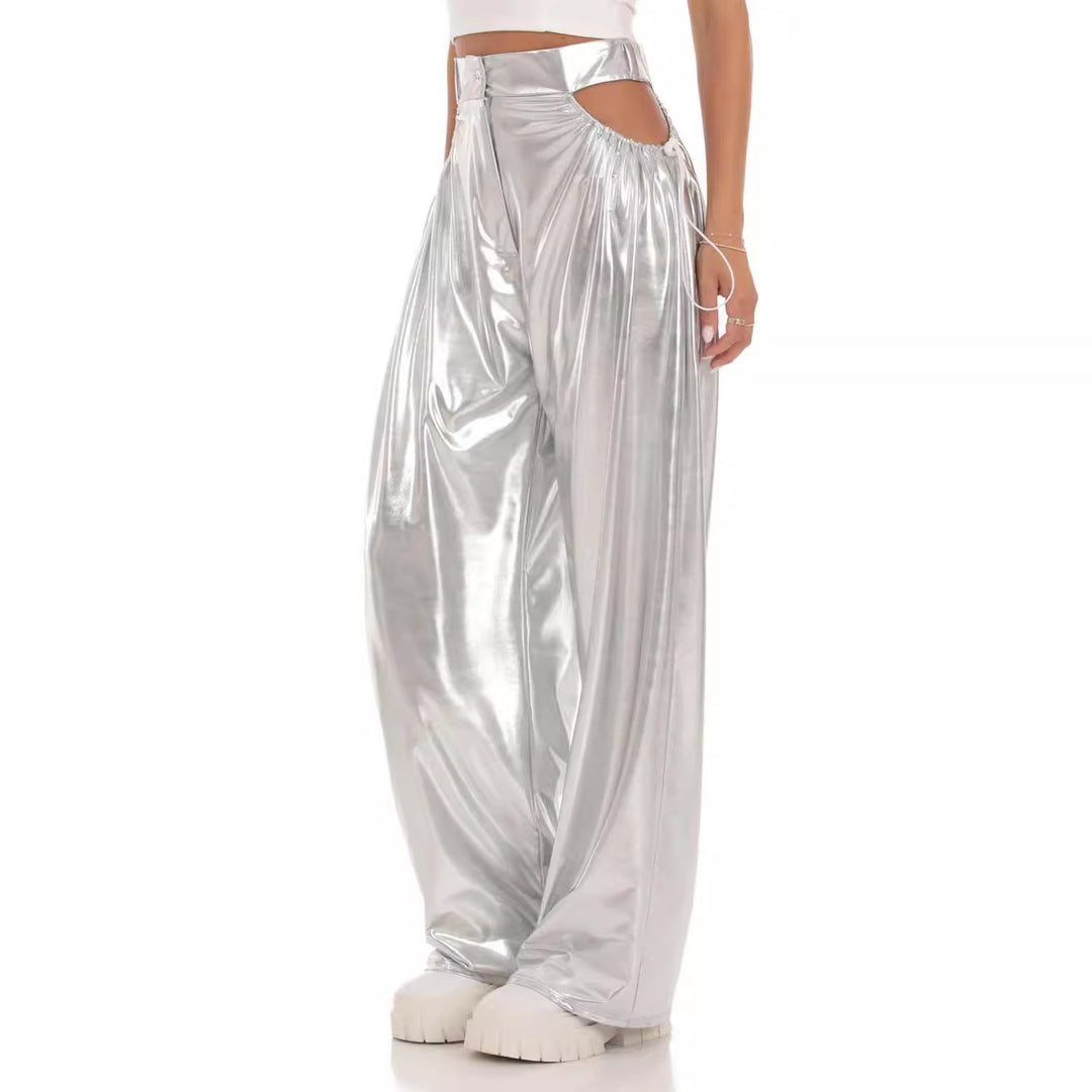 Damen High-Waist Baggy-Hose mit Cut-Out-Details und glänzendem Finish EB