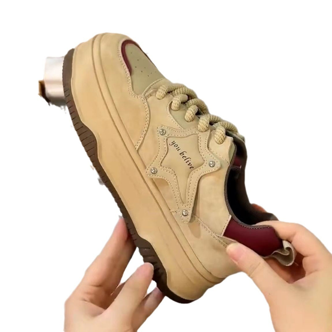 Damen Plateau Sneakers mit Sternen-Design von EB