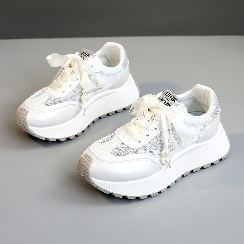 Damen Gemusterte Plateau-Sneaker mit eleganten Schnürdetails EB