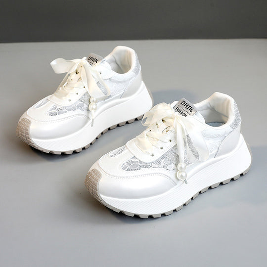 Damen Gemusterte Plateau-Sneaker mit eleganten Schnürdetails EB