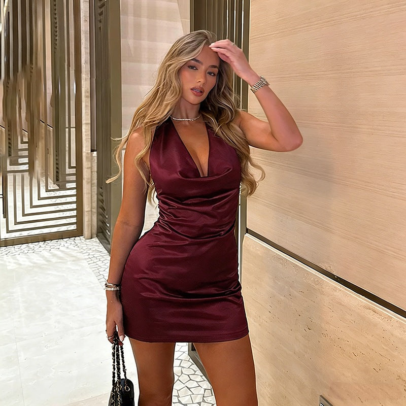 Damen figurbetontes Satin-Minikleid mit sexy Halterdesign EB