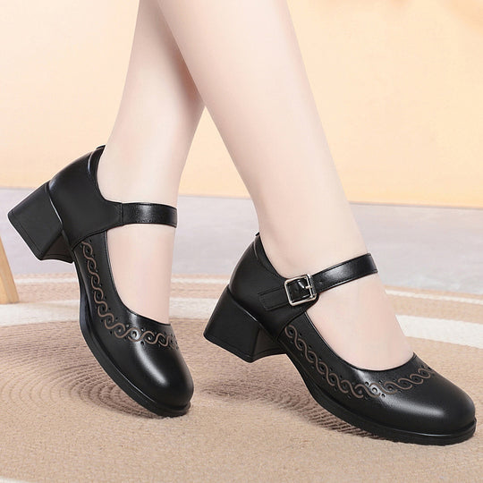 Damen Ballerinas mit verstellbarem Riemen und dekorativem Schnitt EB