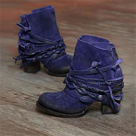 Damen Vintage Western-Ankleboots aus Velourslederoptik mit geflochtenen Zierriemen und niedrigem Blockabsatz EB
