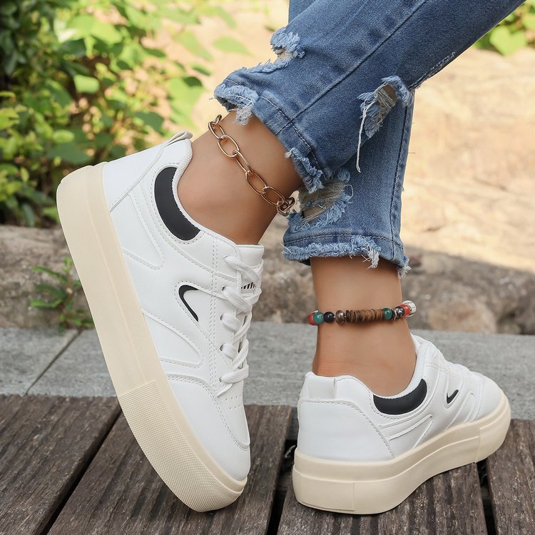 Damen Sneaker mit komfortablem Plateau und modischem Design EB