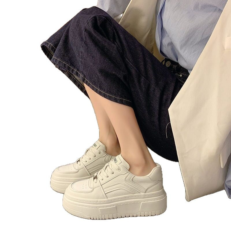 Damen Sportliche Plateau-Sneaker mit rutschfester Gummisohle und atmungsaktivem Obermaterial EB