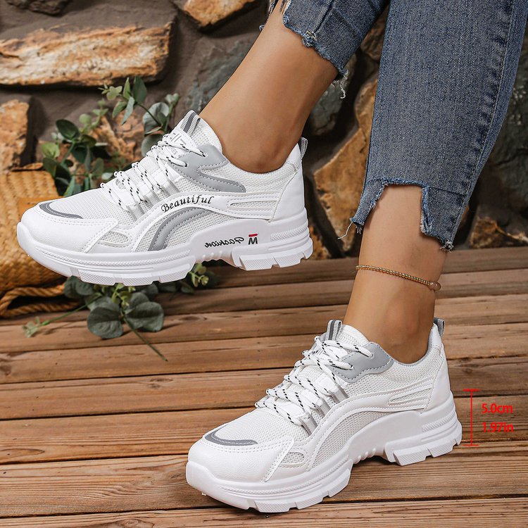 Damen Sportliche Sneakers mit atmungsaktivem Mesh-Obermaterial und komfortabler Dämpfung EB