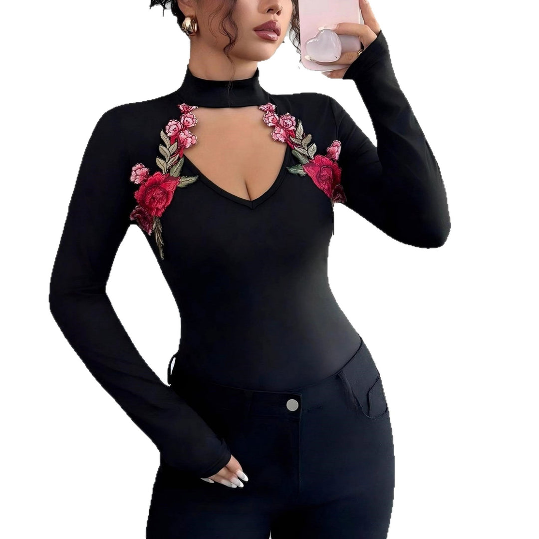 Damen nan taillierter Langarm-Body mit Stehkragen, V-Ausschnitt und floraler Stickapplikation EB