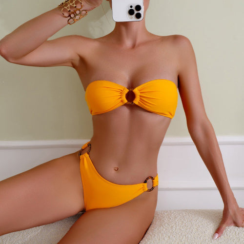 Damen Bandeau-Bikini mit elegantem Ringdetail und hohem Beinausschnitt EB