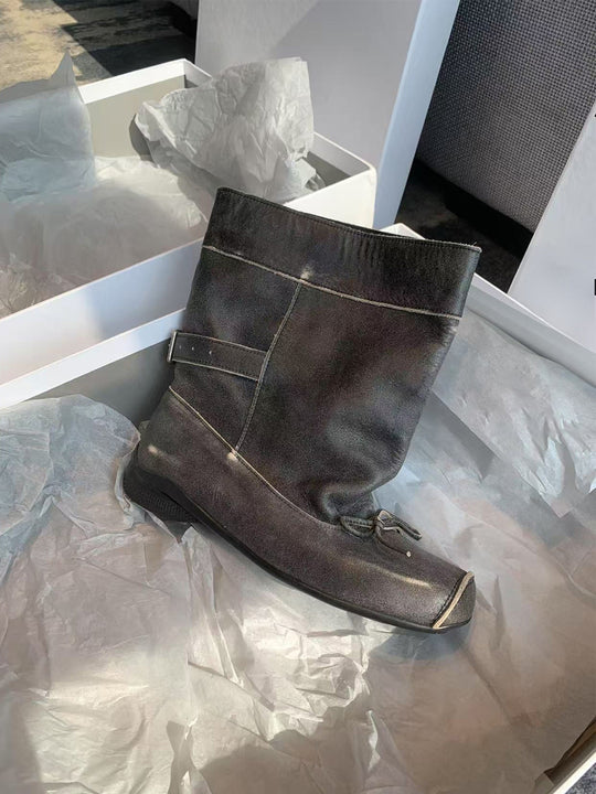 Damen modische Stiefeletten mit einzigartigem Schnitt und praktischem Riemen EB