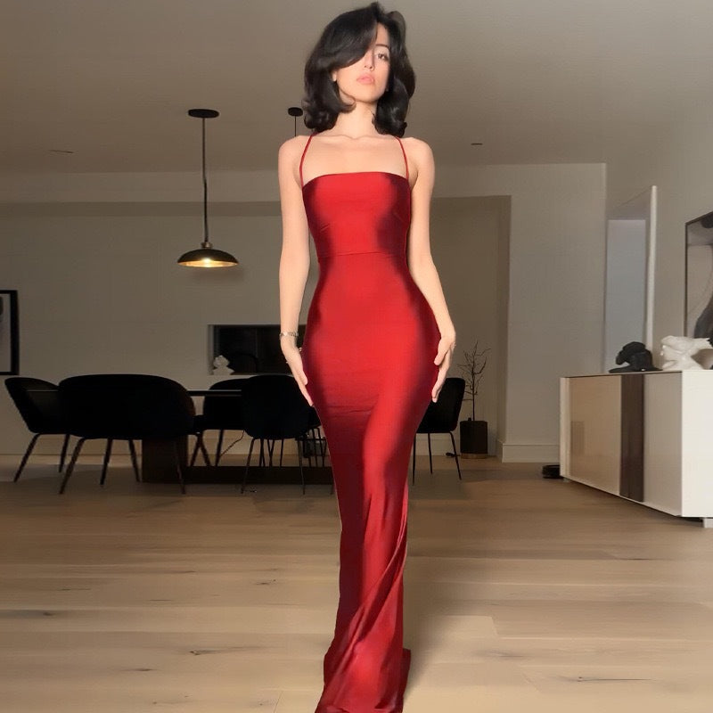 Damen elegantes Bodycon Maxikleid mit schulterfreiem Design und feinen Trägern EB
