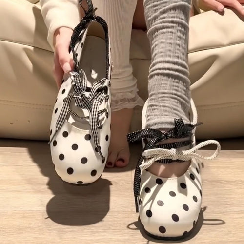 Damen Freizeit-Ballerinas mit modischem Punkte-Design und verstellbaren Schleifen EB