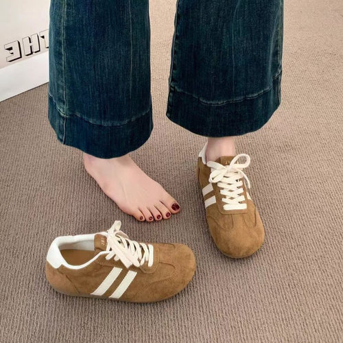 Damen Sportliche Sneaker mit weichem Wildleder-Obermaterial und ergonomischer Dämpfung EB