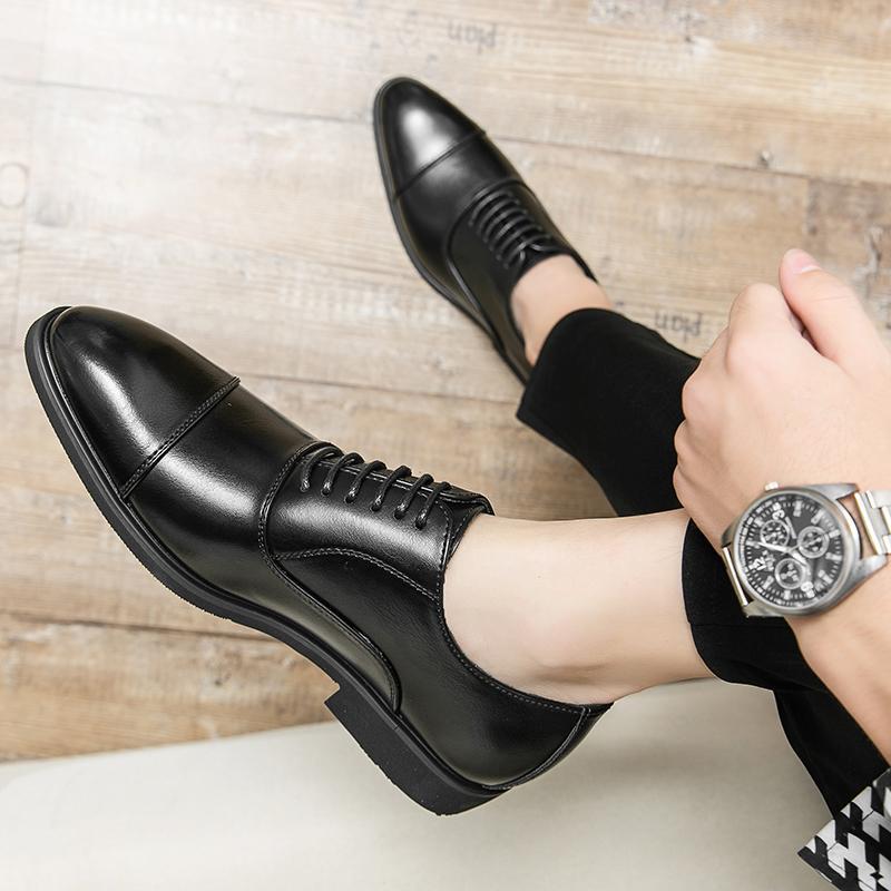 Herren elegante Oxford-Halbschuhe mit Cap-Toe, gepolstertem Komfortfußbett und rutschfester PR-Laufsohle EB