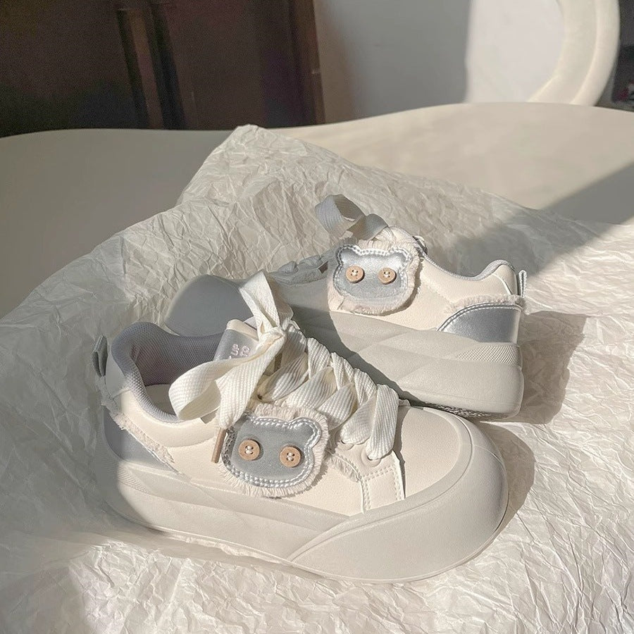 Damen Trendige Sneakers mit einzigartigem Blumen-Detail EB