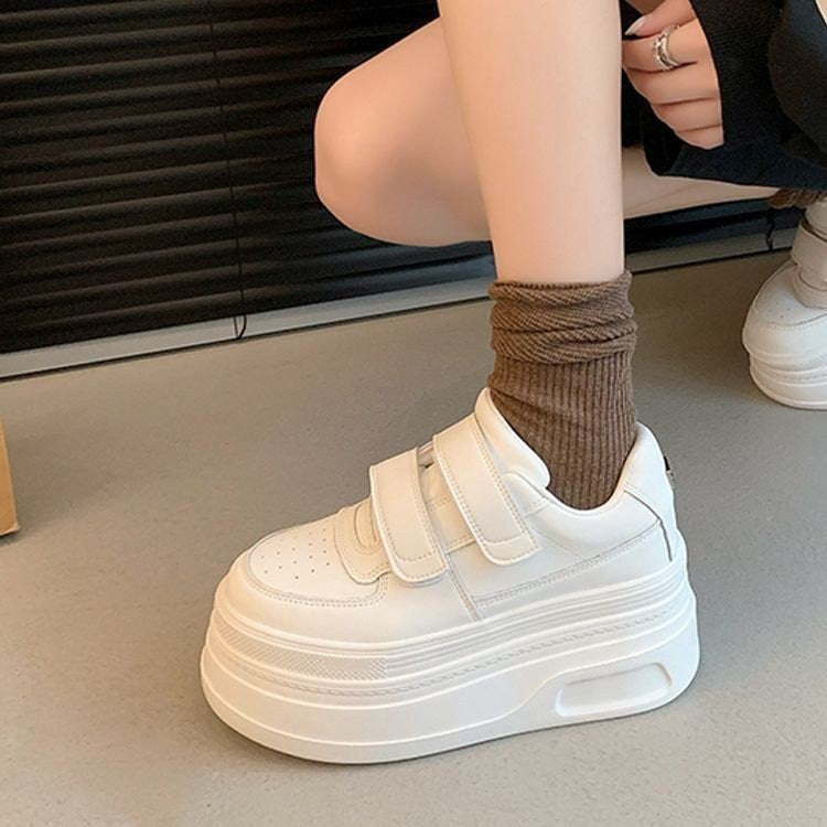 Damen Komfortable Sneakers mit Klettverschluss und trendiger Plateau-Sohle EB