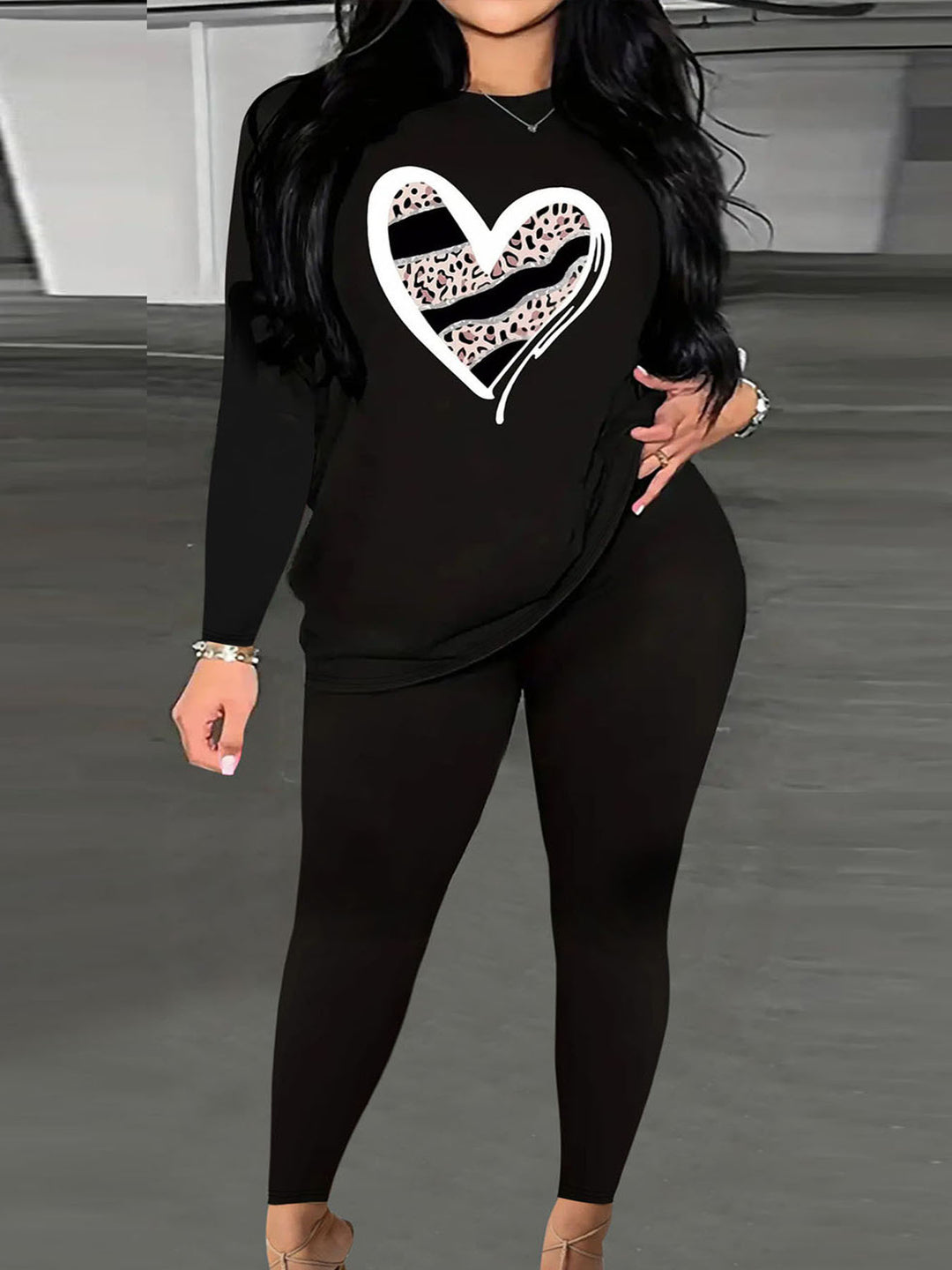 Damen Sweatshirt mit künstlerischem Bärenmotiv EB