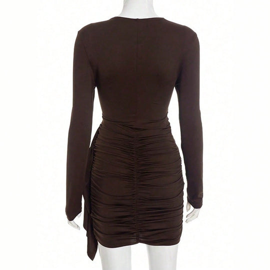 Damen figurbetontes langarm-Bodycon-Minikleid mit Taillenraffung und asymmetrischer Drapierung Eichborn Berlin